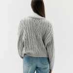 Fisherman cable round knit top light gray