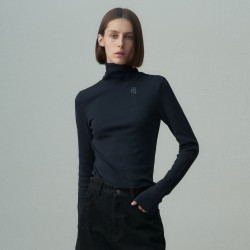 LOGO EMBROIDERED TURTLE NECK TOP MIDNIGHT NAVY