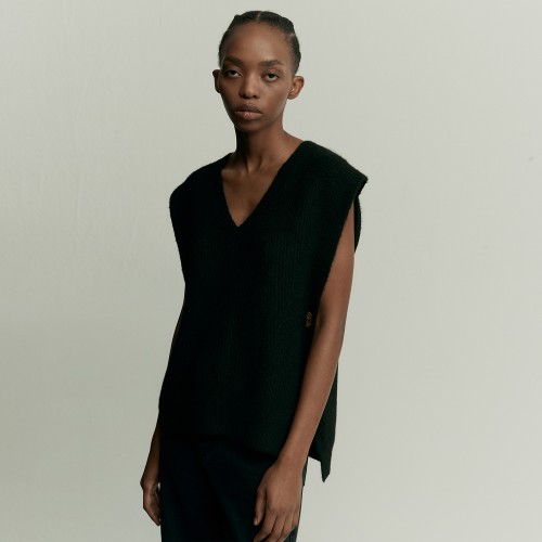 SIDE SLIT BUTTONED VEST BLACK