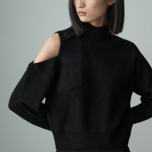 HIGHNECK CUTOUT SHOULDER SWEATER BLACK